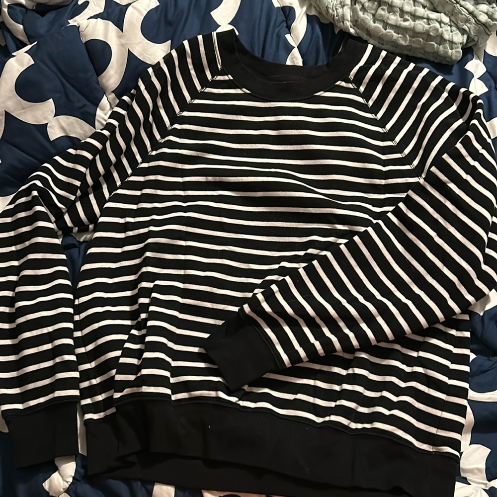 Old Navy black & white striped sweatshirt
